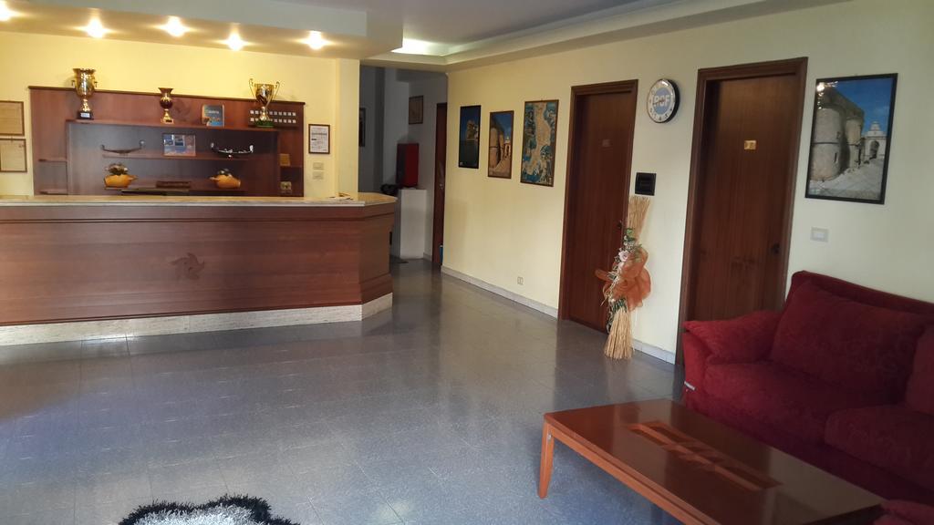 Albergo Boccaccio Villa San Giovanni Bagian luar foto