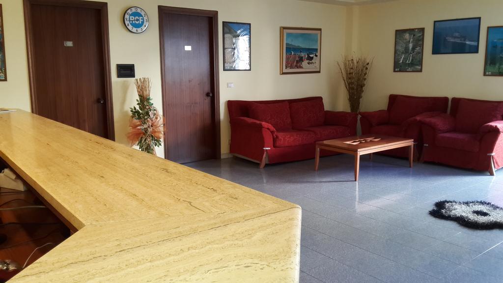 Albergo Boccaccio Villa San Giovanni Bagian luar foto