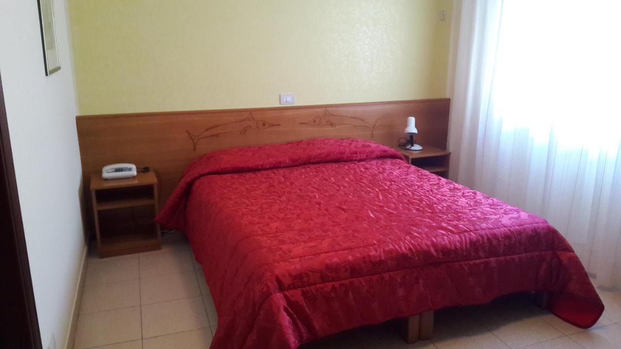 Albergo Boccaccio Villa San Giovanni Bagian luar foto